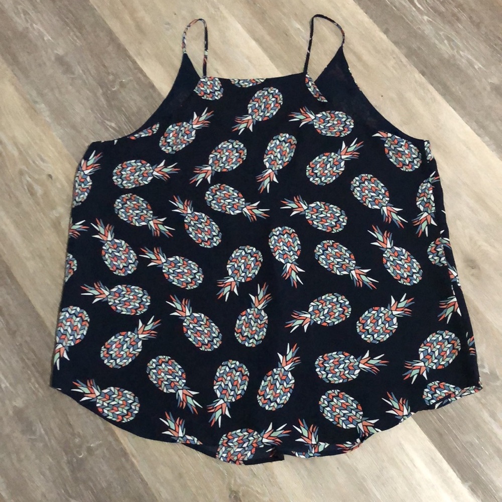 Loft spaghetti strap Top filled with Pineapples - Picture 4 of 6